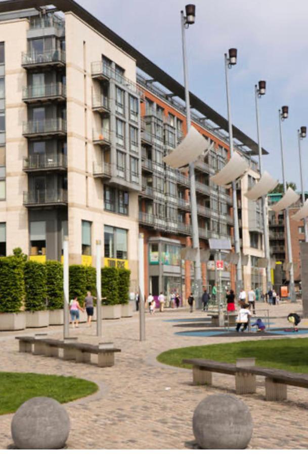 Smithfield Square Nest Entire Apt Dublin Exterior photo